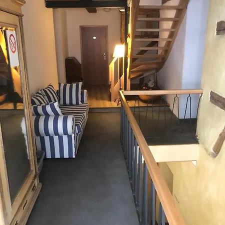 Brauereigasthof Schluessel 호텔 깅엔안데어브렌츠