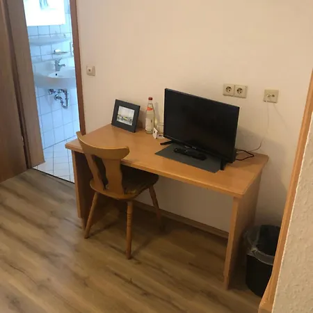 Brauereigasthof Schluessel 3* 깅엔안데어브렌츠