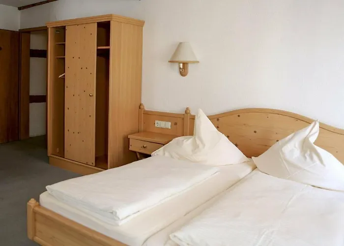 酒店 Brauereigasthof Schluessel 吉恩格南蒂布恩兹