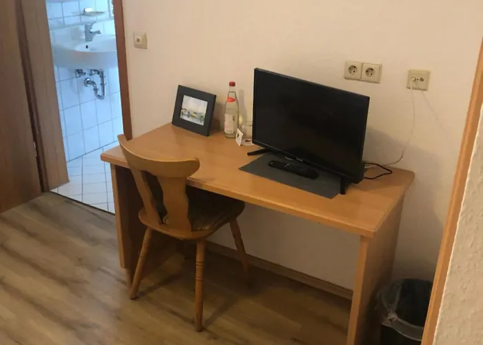 Brauereigasthof Schluessel 3* 吉恩格南蒂布恩兹